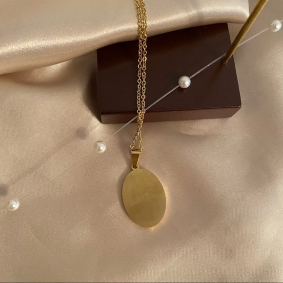 18K Gold plated Angele Necklace - Picture 5 of 9